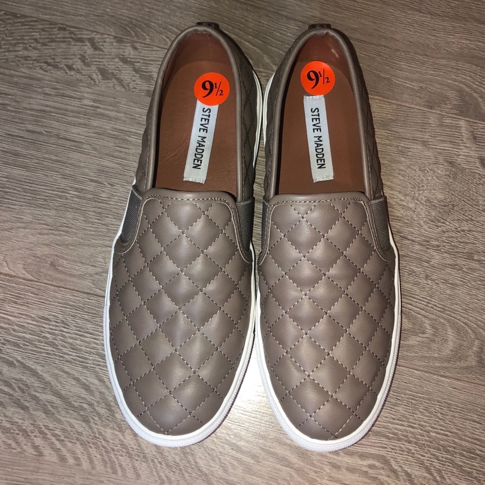 Steve Madden Eccentric Slip On Sneakers - 9.5